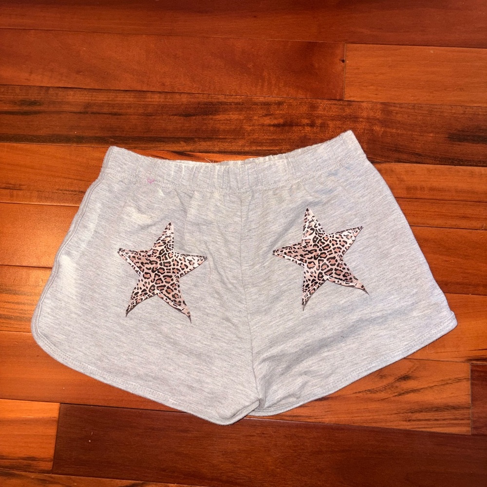 ‼️4/$20‼️Grey  Star Leopard Print Women's Shorts